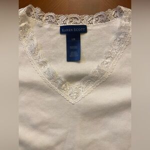 🍒 Coquette Core Lace V Neck T Shirt MEDIUM